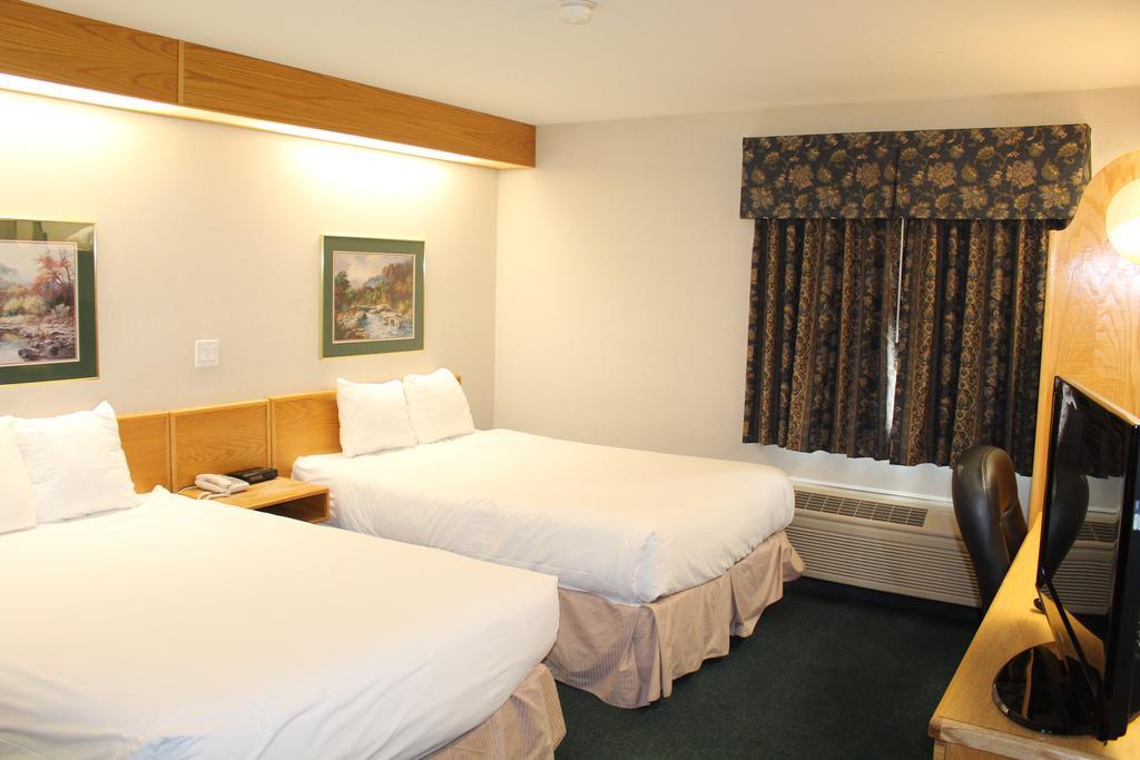 Canadas Best Value Inn Langley/Vancouver Экстерьер фото