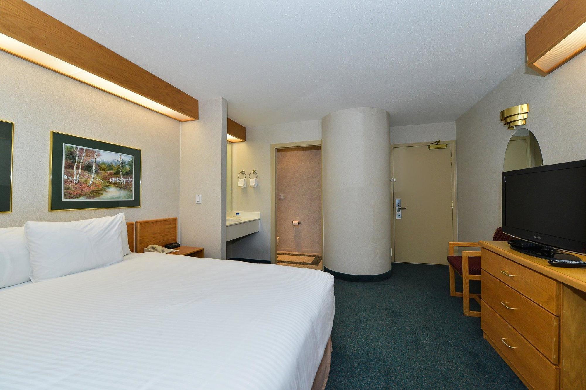 Canadas Best Value Inn Langley/Vancouver Экстерьер фото